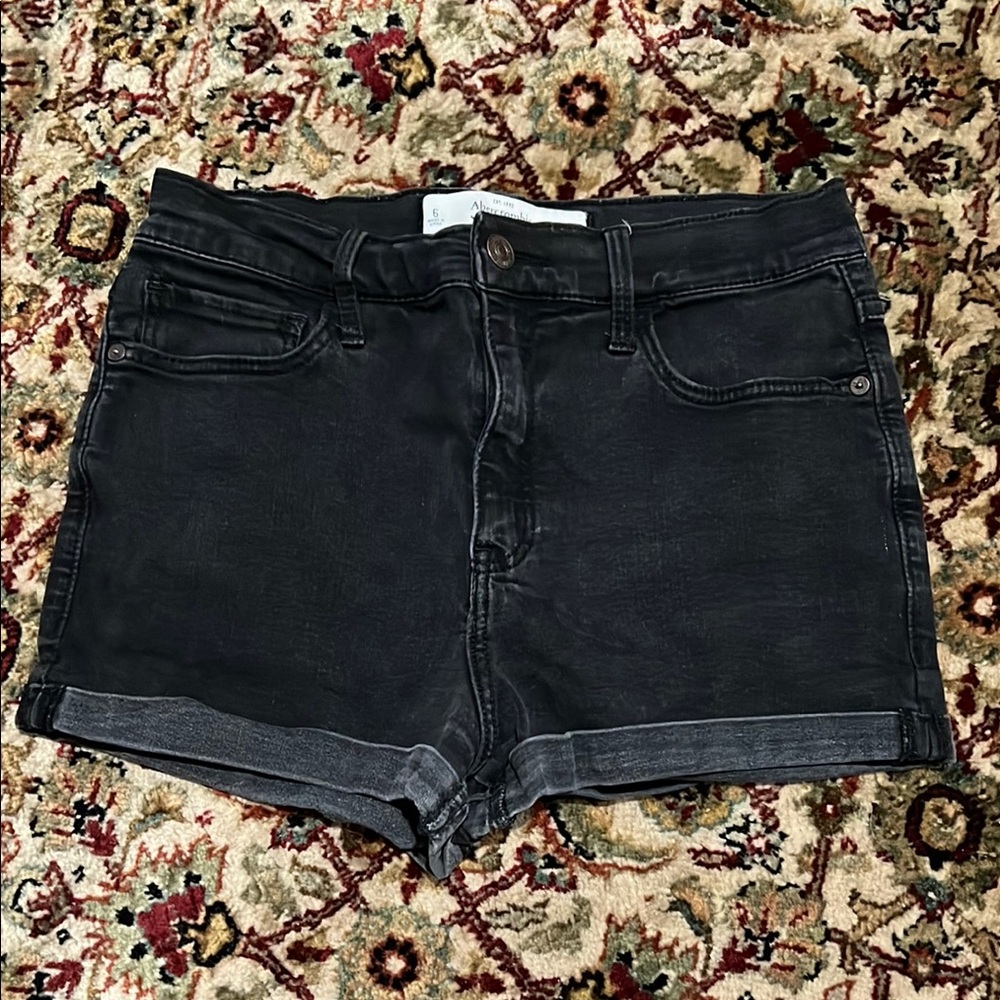 Abercrombie & Fitch Black Stretch Denim Shorts Size 6 
28 W
